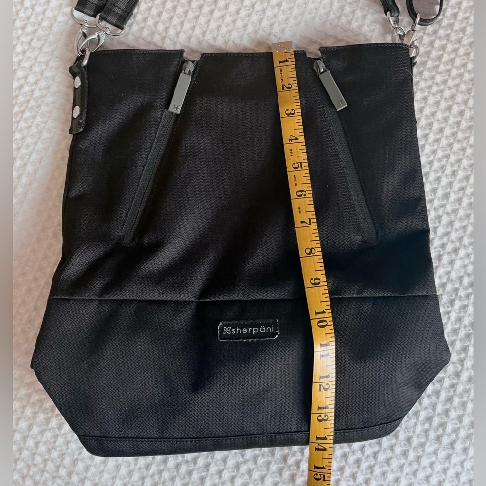 Sherpani crossbody tote - Picture 9 of 11